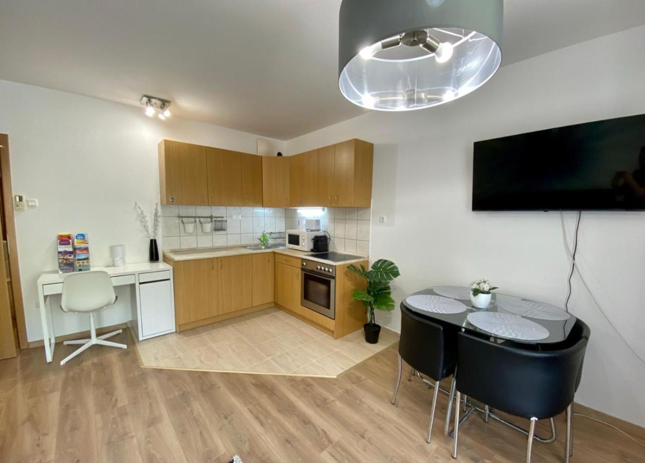 ORANGEHOMES One Bedroom Design Apartment Boedapest Buitenkant foto